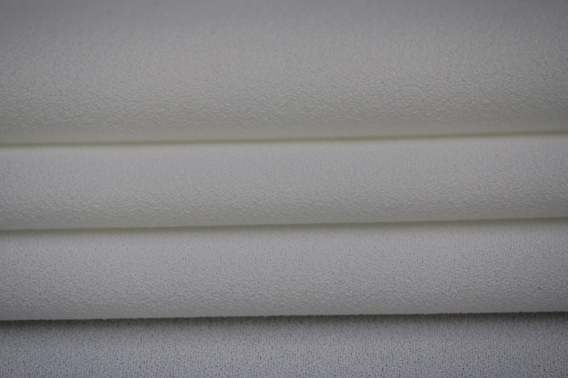 Tissu crêpe viscose prestige - blanc - photo 2/4 | So Tissus