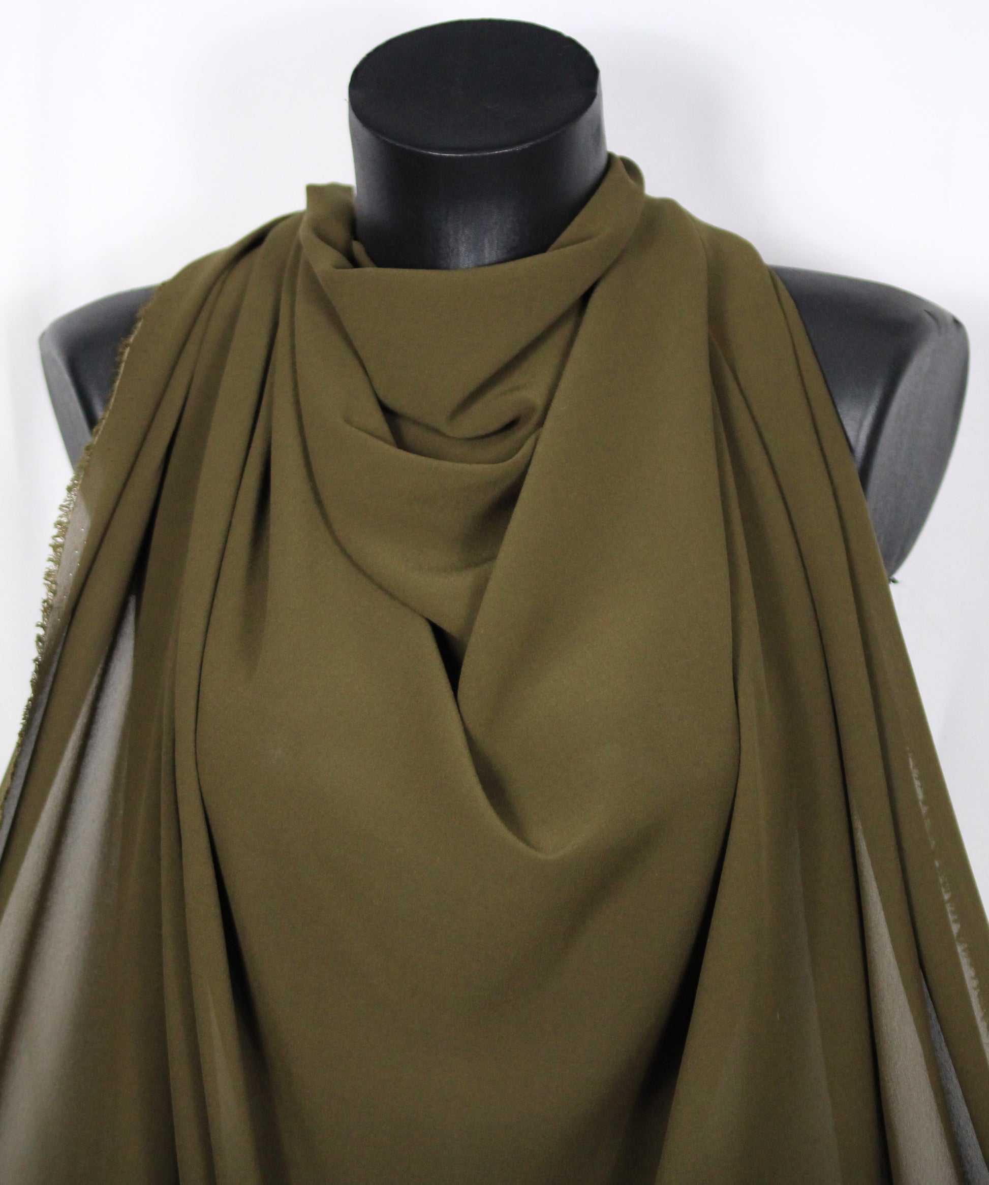 Tissu crêpe georgette de soie - kaki - photo 3/4 | So Tissus