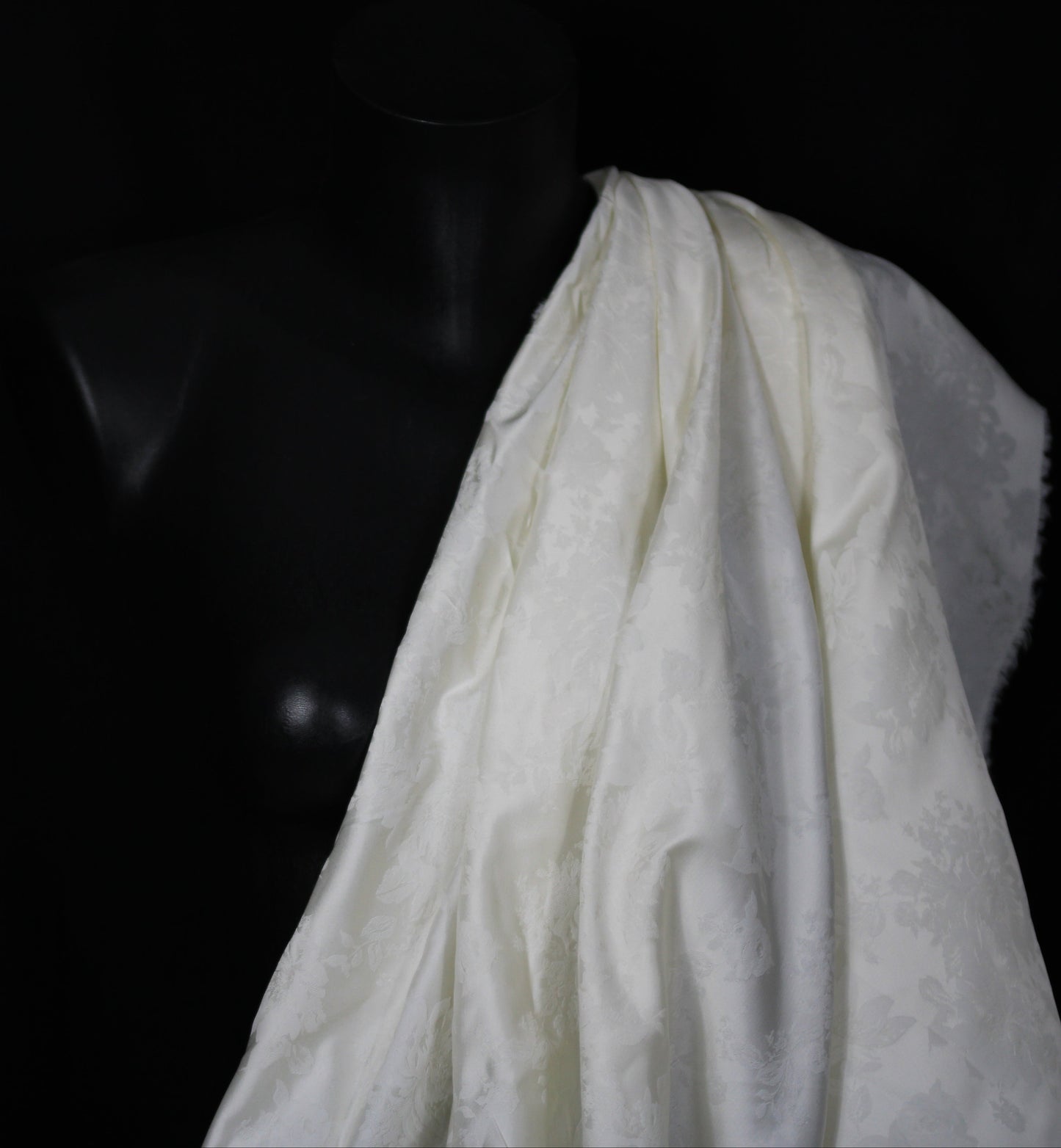 Tissu jacquard viscose - motif fleuri - ivoire - photo 3/4 | So Tissus