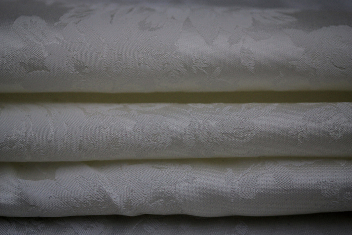 Tissu jacquard viscose - motif fleuri - ivoire - photo 2/4 | So Tissus