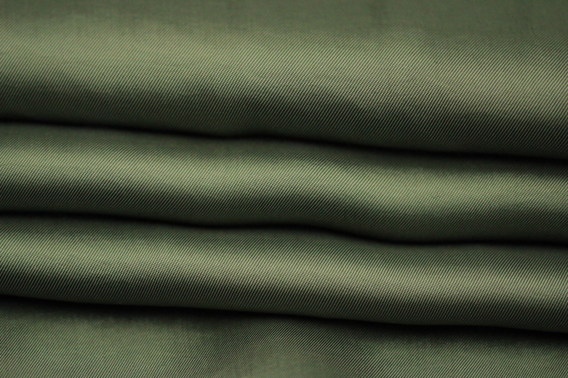 Tissu twill cupro - kaki - photo 2/4 | So Tissus