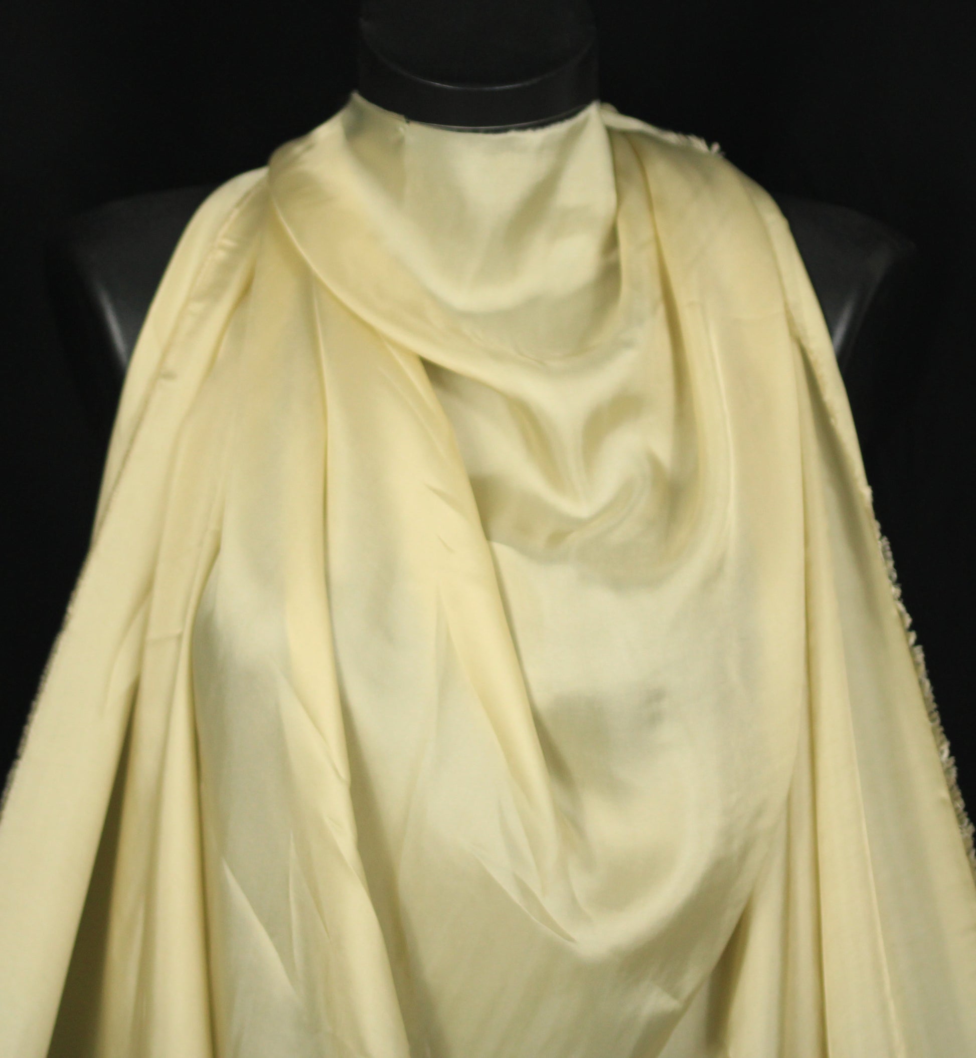 Tissu twill cupro - beige - photo 3/4 | So Tissus