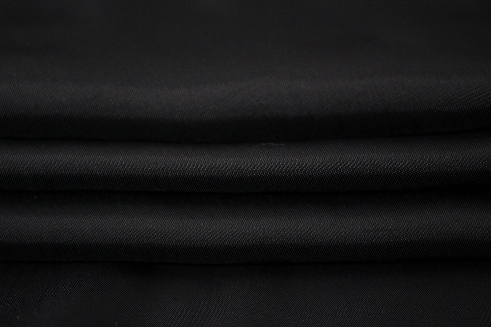Tissu twill cupro - noir - photo 2/4 | So Tissus