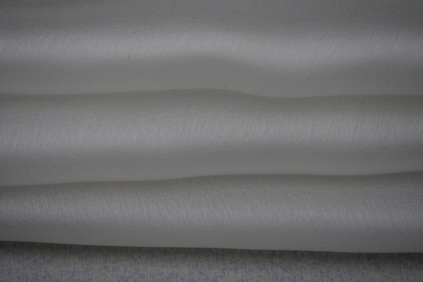 Tissu mousseline de soie satiné - blanc - photo 2/4 | So Tissus