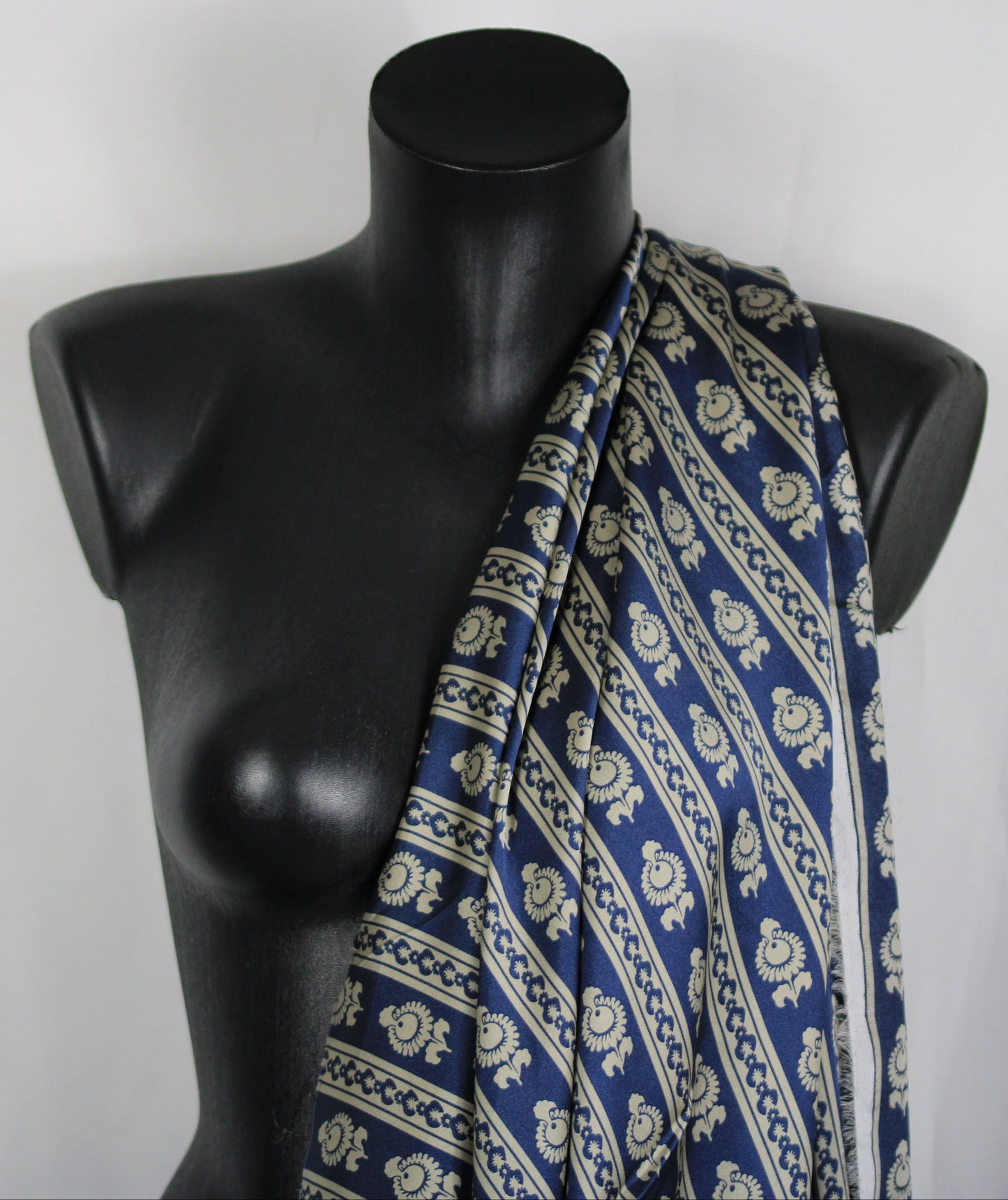 Tissu twill - imprimé linéaire - beige et bleu marine - photo 3/5 | So Tissus