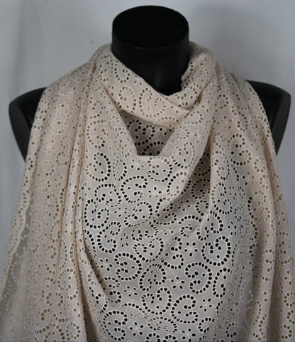Tissu broderie anglaise - motif coeur - beige et blanc - photo 3/4 | So Tissus