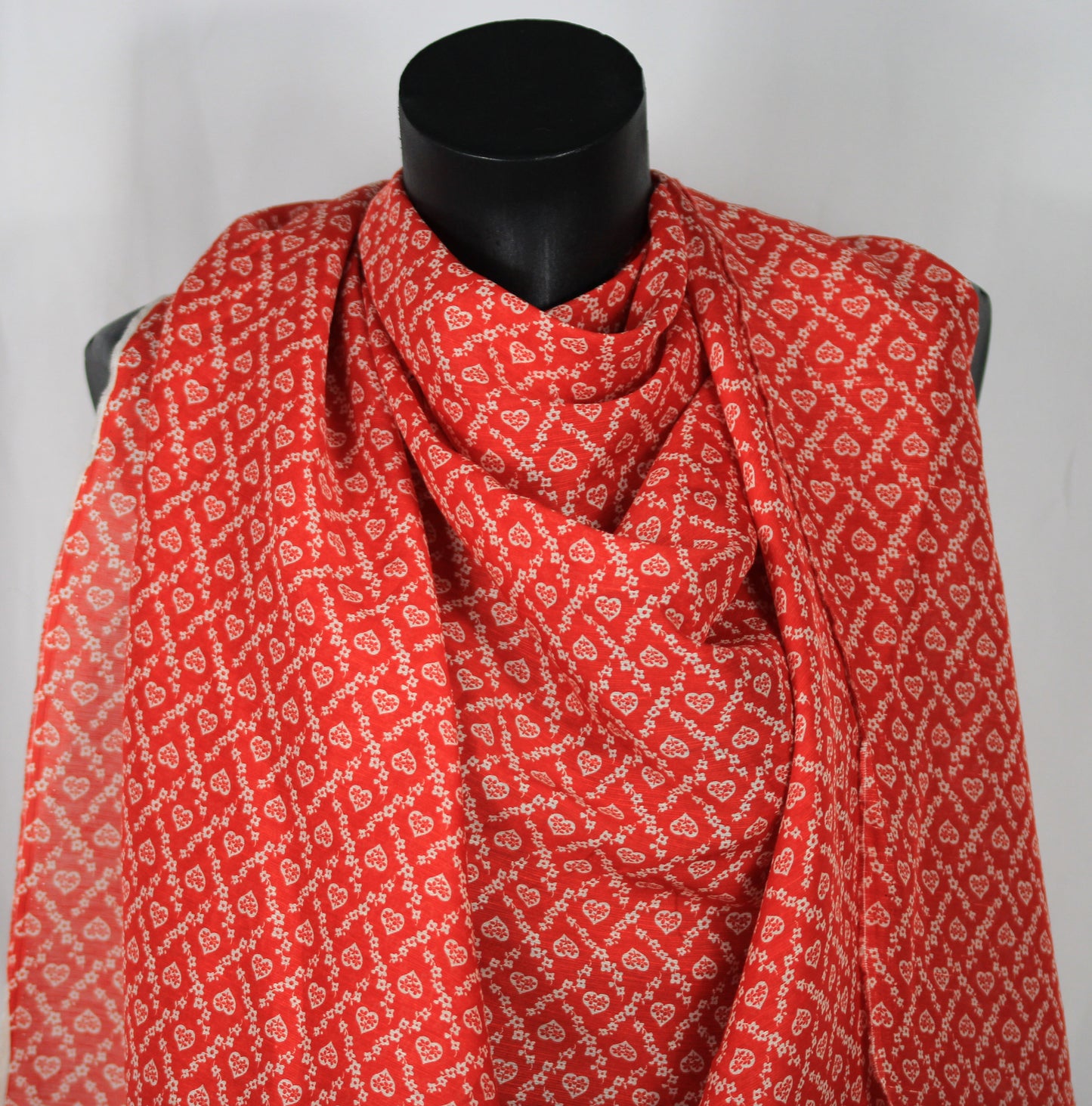 Tissu lin viscose - imprimé coeur fleuri - rouge et blanc - photo 3/5 | So Tissus