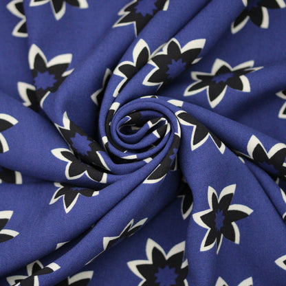 Tissu viscose - imprimé fleur étoilé - ton bleu marine - photo 1/5 | So Tissus