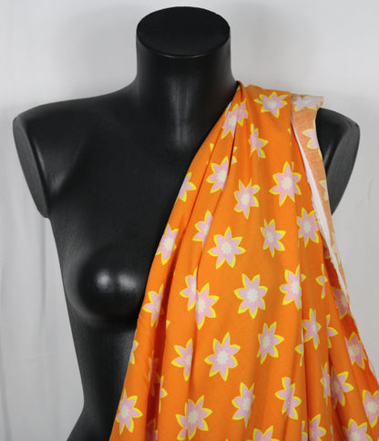 Tissu viscose - imprimé fleur étoilé - orange, rose et jaune - photo 3/5 | So Tissus