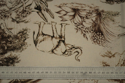 Tissu voile coton viscose - imprimé toile de jouy - écru et marron