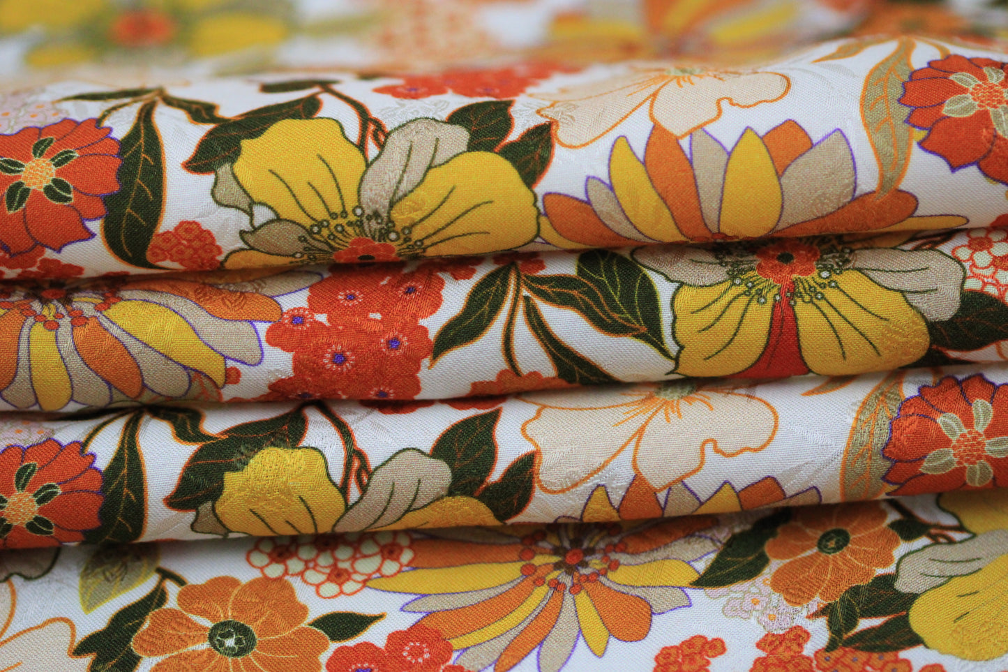 Tissu viscose - imprimé fleuri -  ton orangé