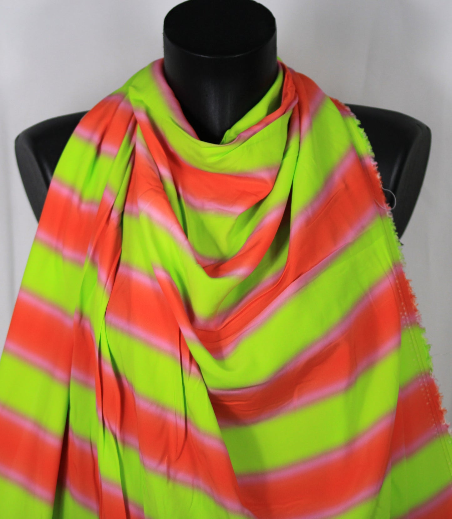 Tissu viscose - à rayures dégradés - jaune, orange et rose