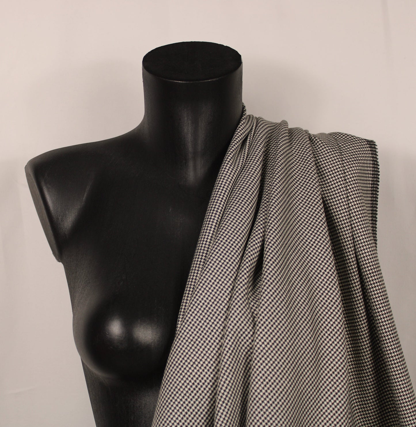 Tissu effet laine froide - pied de puce - blanc et noir - photo 3/5 | So Tissus