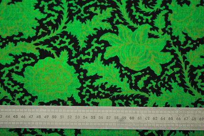Tissu satin de viscose texturé - imprimé noir et vert