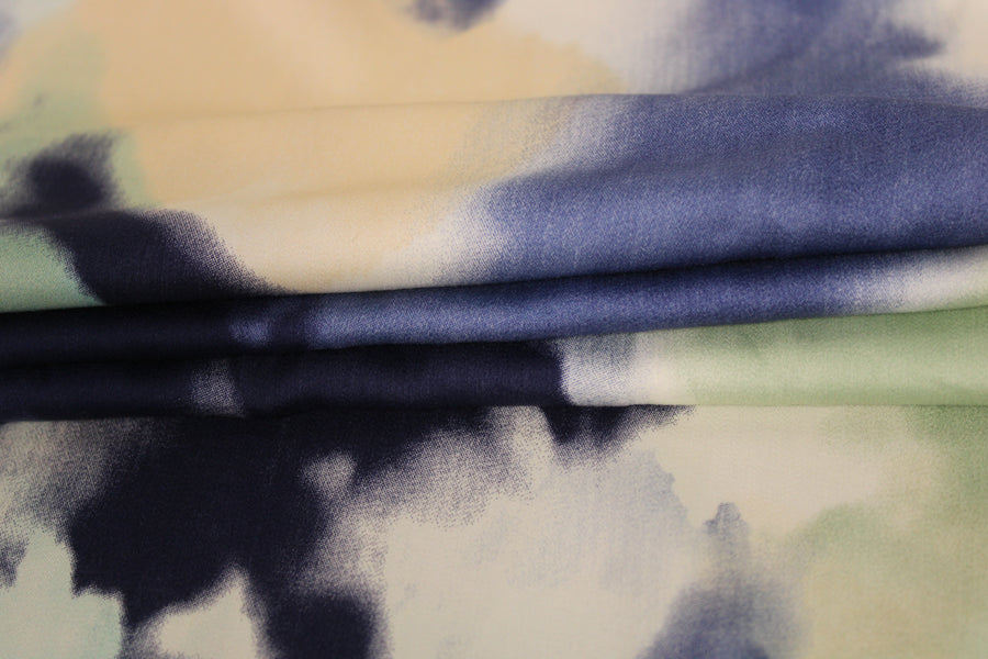 Tissu satin de viscose - imprimé tie and dye - ton vert et bleu