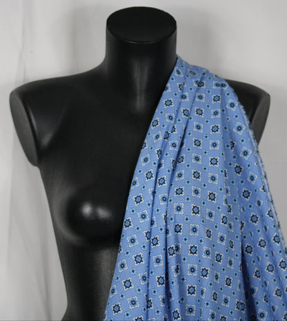 Tissu viscose - effet lin - imprimé baroque - ton bleu ciel