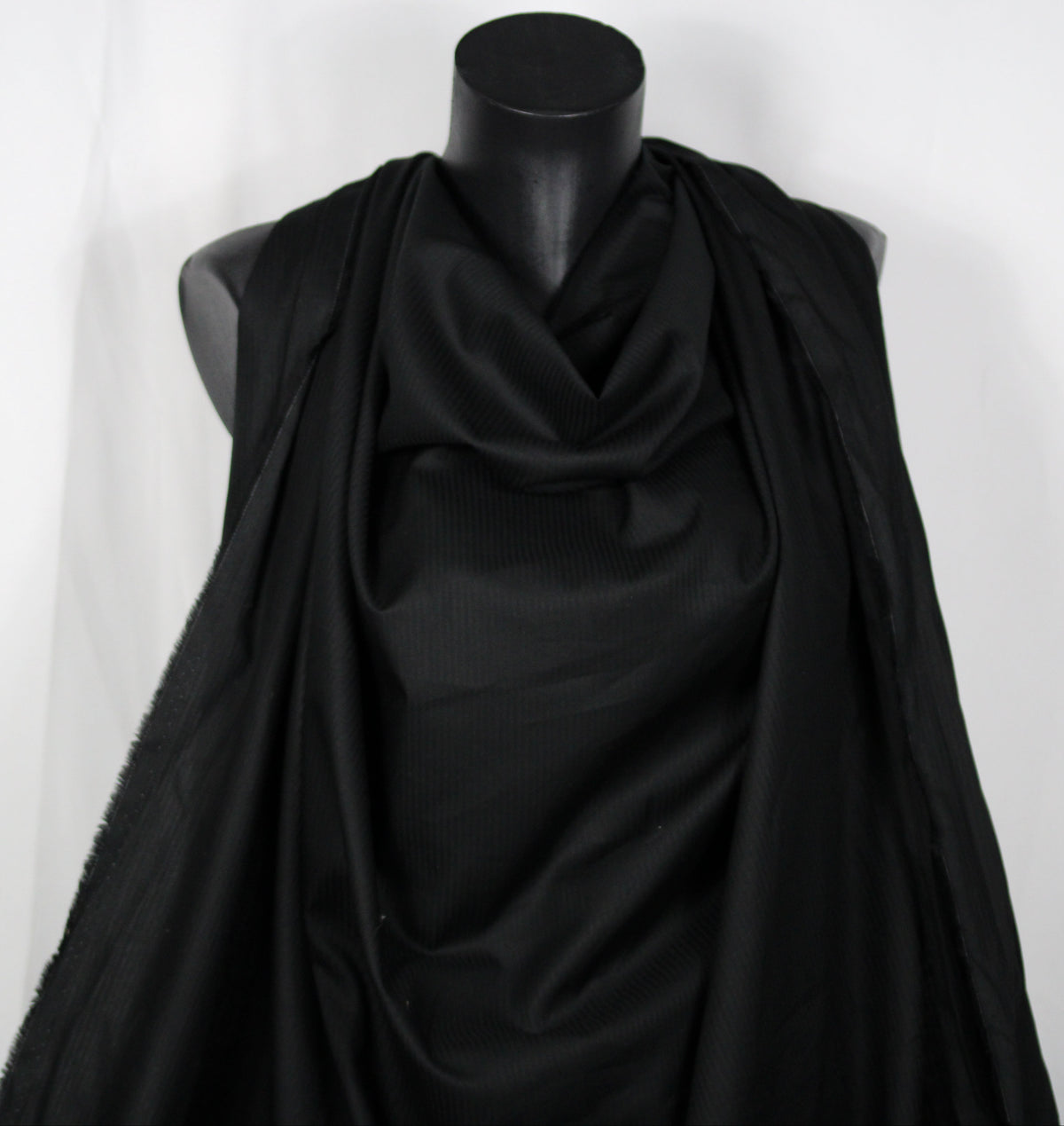 Tissu popeline de coton  prestige - à rayures - noir ton sur ton