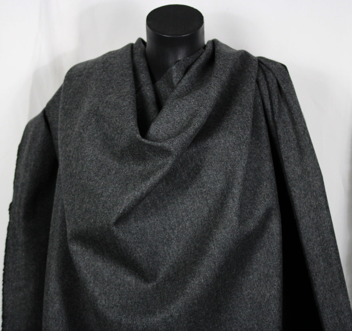 Tissu flanelle de laine serge - gris et noir