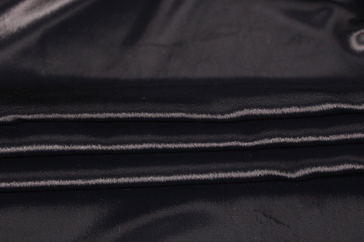 Tissu velours de soie - noir - photo 2/4 | So Tissus