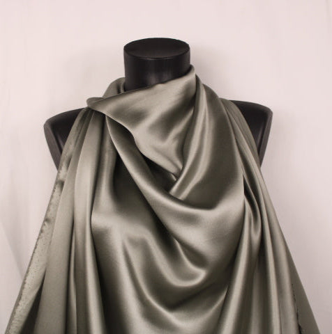 Tissu satin de soie - gris - photo 4/4 | So Tissus