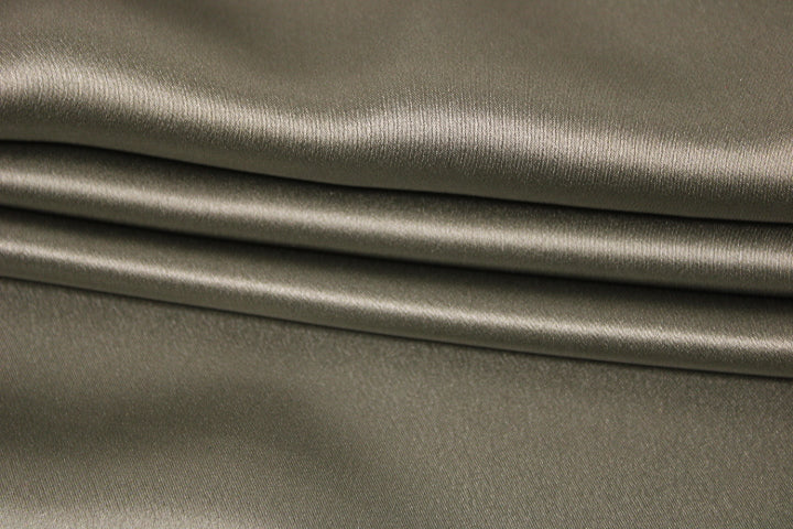 Tissu satin de soie - gris - photo 2/4 | So Tissus