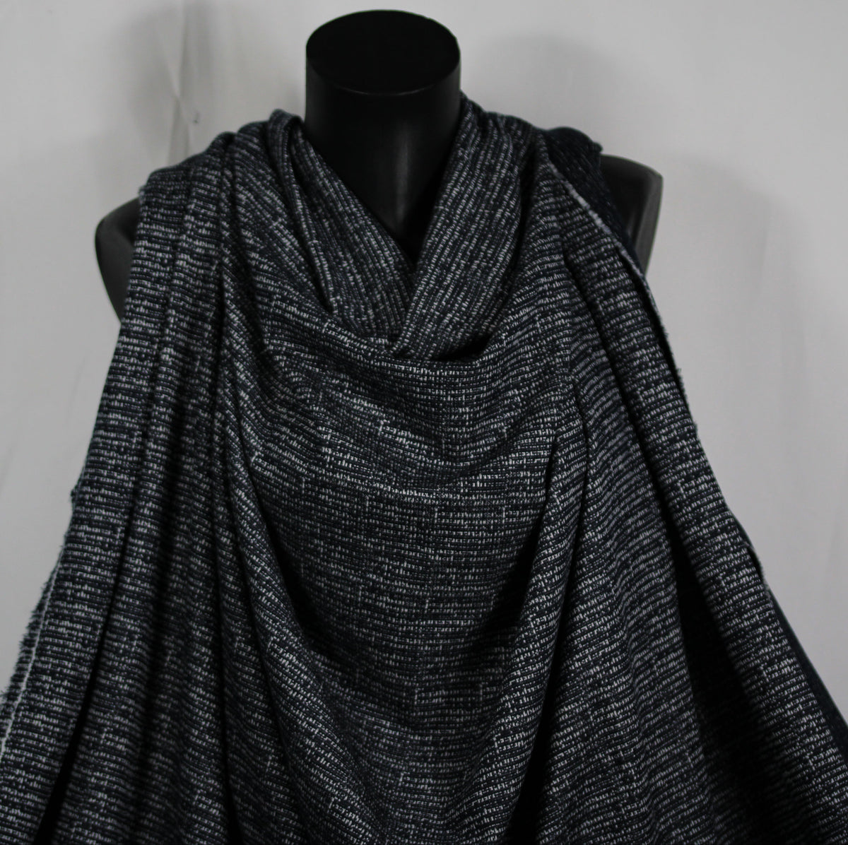 Tissu viscose effet tweed - ton bleu marine et blanc