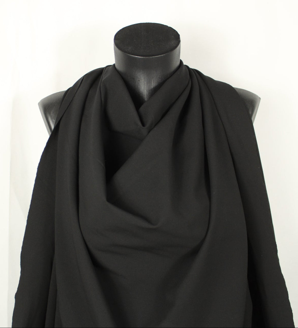 Tissu crepe viscose stretch - noir - photo 3/4 | So Tissus