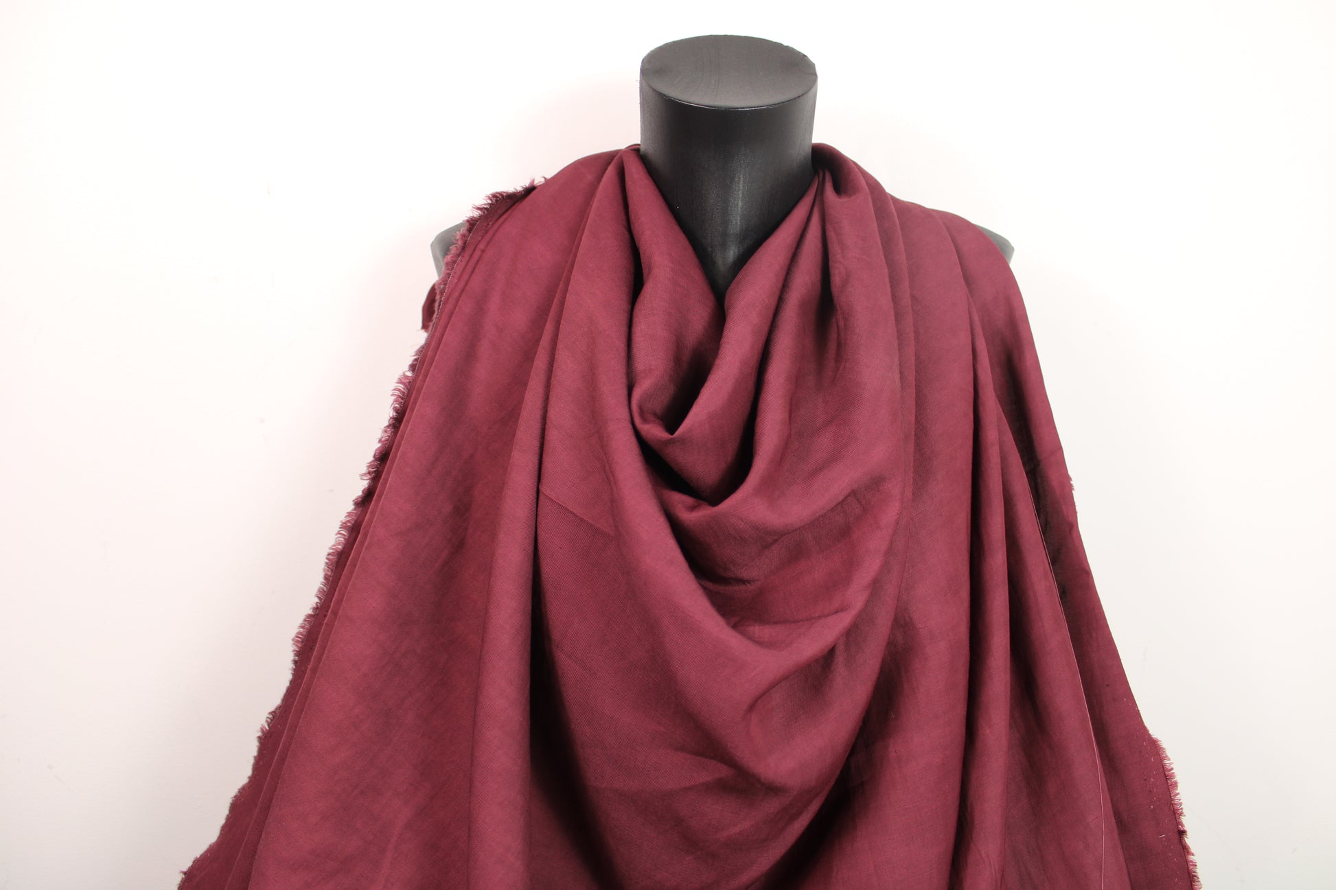 Tissu lin viscose - lie de vin - photo 4/4 | So Tissus