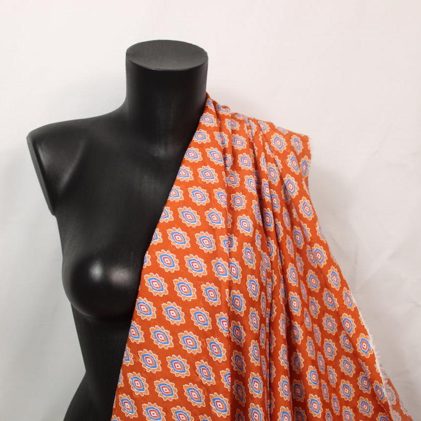 Tissu viscose - imprimé abstrait - orange et bleu - photo 3/5 | So Tissus