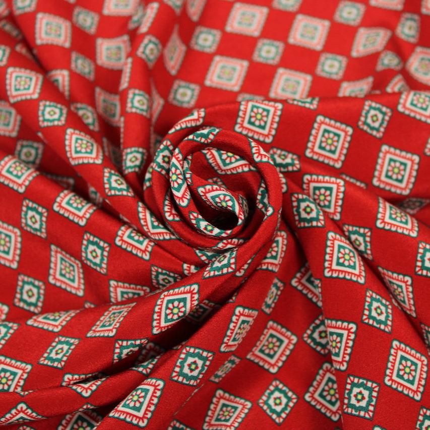 Tissu crêpe de chine 100% soie - imprimé carré - rouge et vert - photo 1/5 | So Tissus