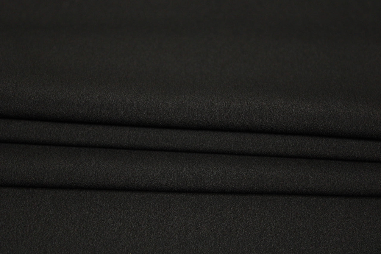 Tissu crêpe de chine - noir - photo 2/4 | So Tissus