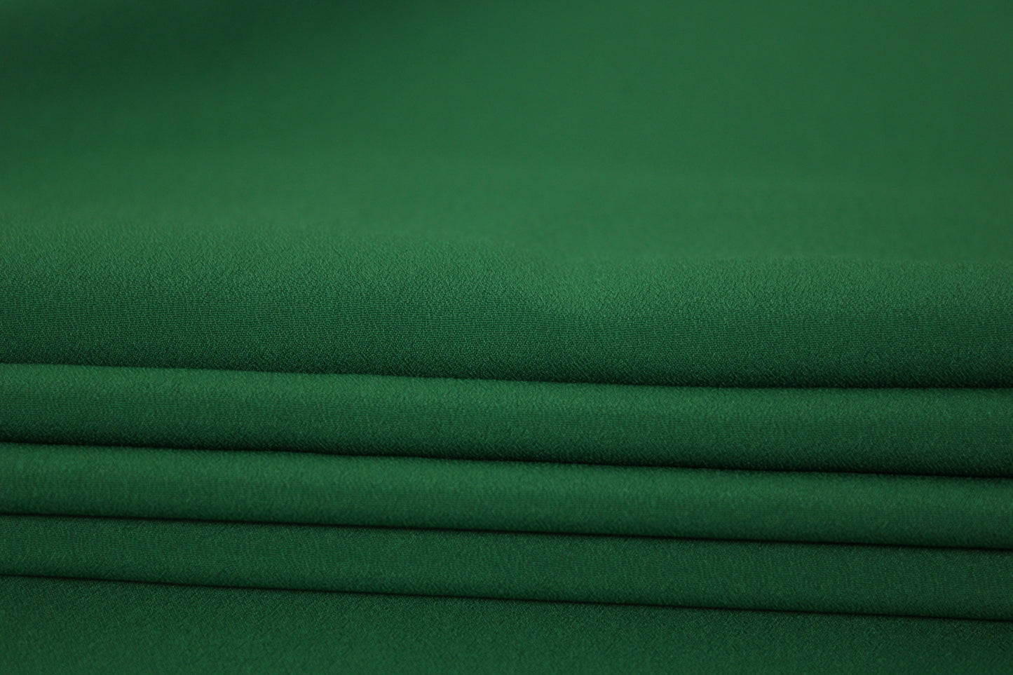 Tissu crêpe - vert prairie - photo 2/3 | So Tissus
