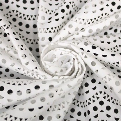 Tissu broderie anglaise au laser - blanc - photo 1/5 | So Tissus