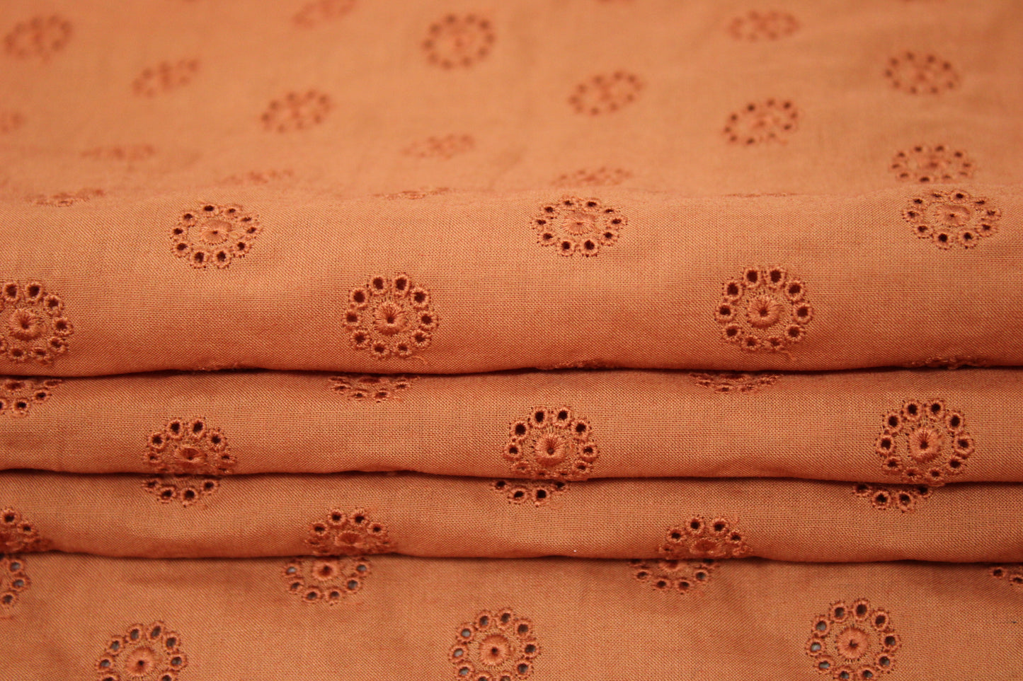 Tissu broderie anglaise - terracotta - photo 2/5 | So Tissus