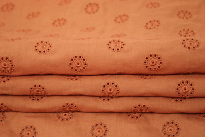 Tissu broderie anglaise - terracotta - photo 2/5 | So Tissus