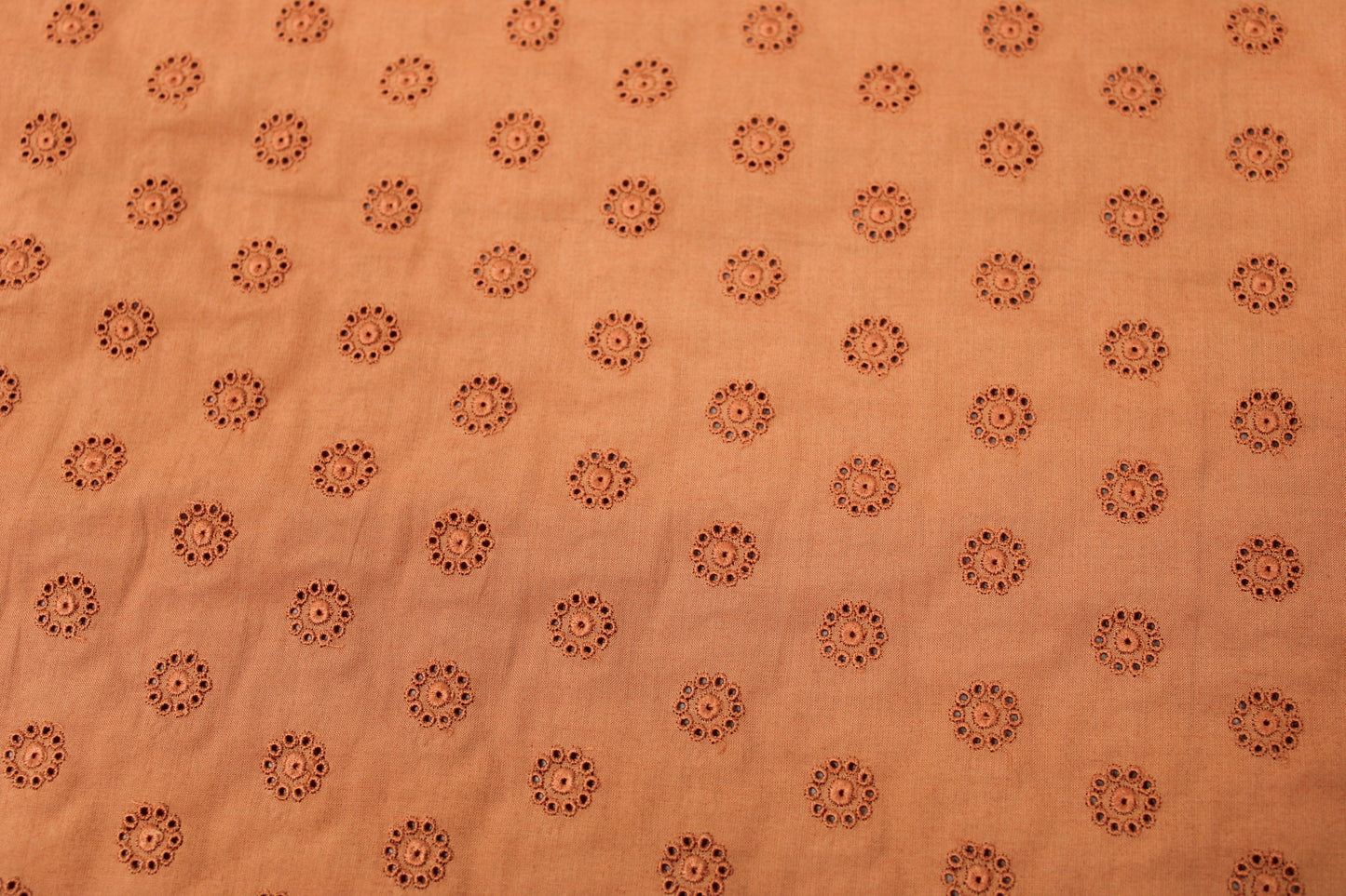 Tissu broderie anglaise - terracotta - photo 4/5 | So Tissus