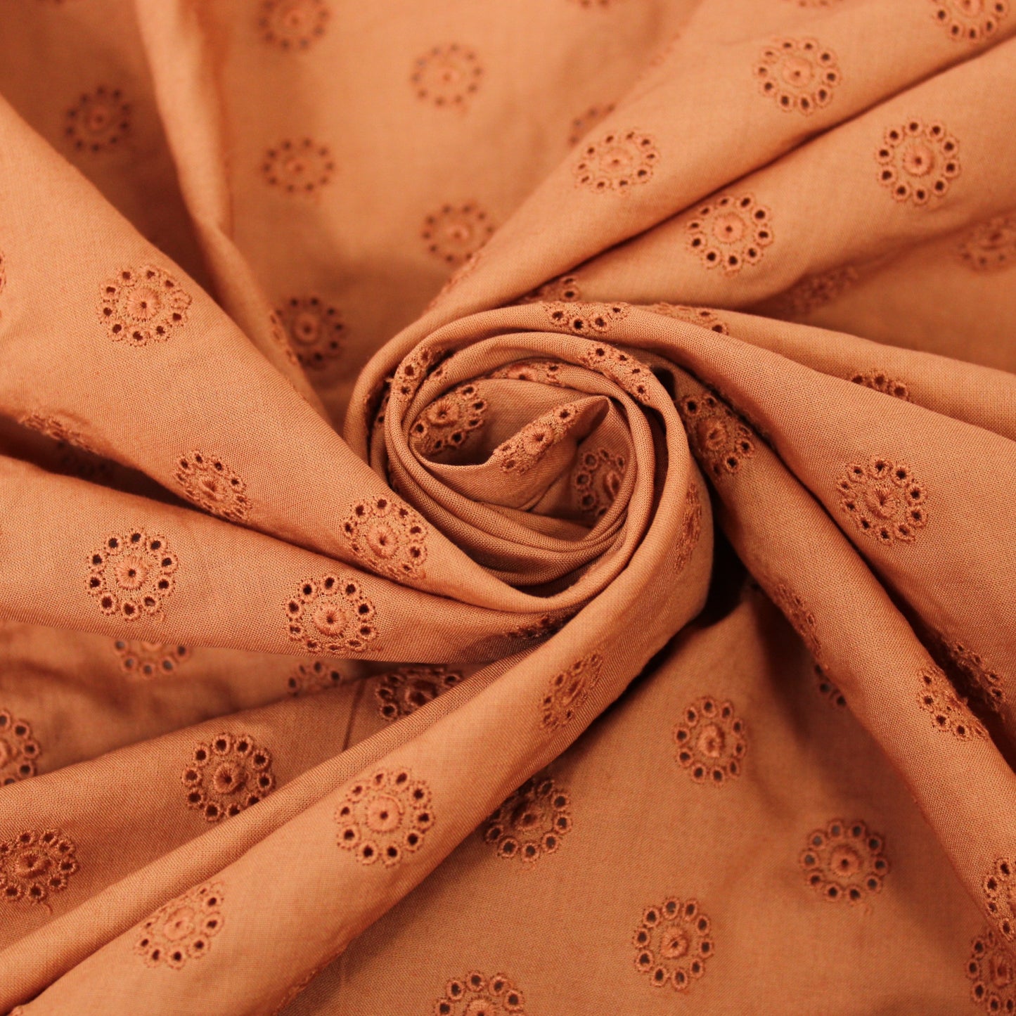 Tissu broderie anglaise - terracotta - photo 1/5 | So Tissus