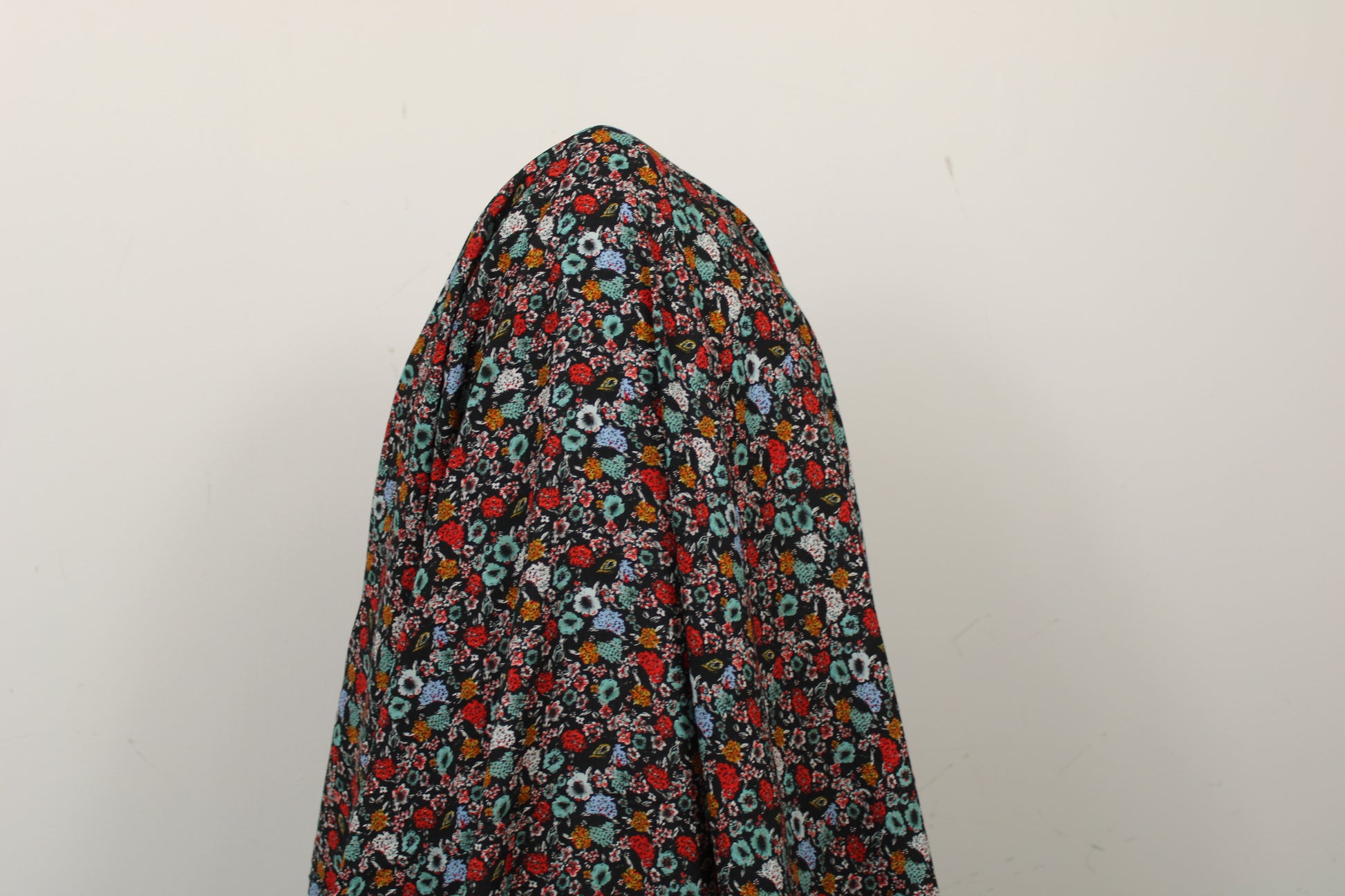 Tissu crêpon viscose - petite fleurs - multicolore - photo 3/3 | So Tissus