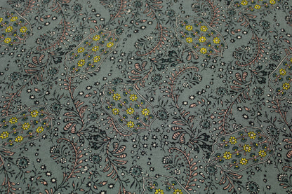 Tissu crêpe viscose - imprimé fleuri - ton gris vert - photo 4/5 | So Tissus