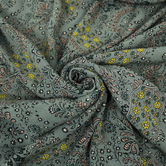 Tissu crêpe viscose - imprimé fleuri - ton gris vert - photo 1/5 | So Tissus