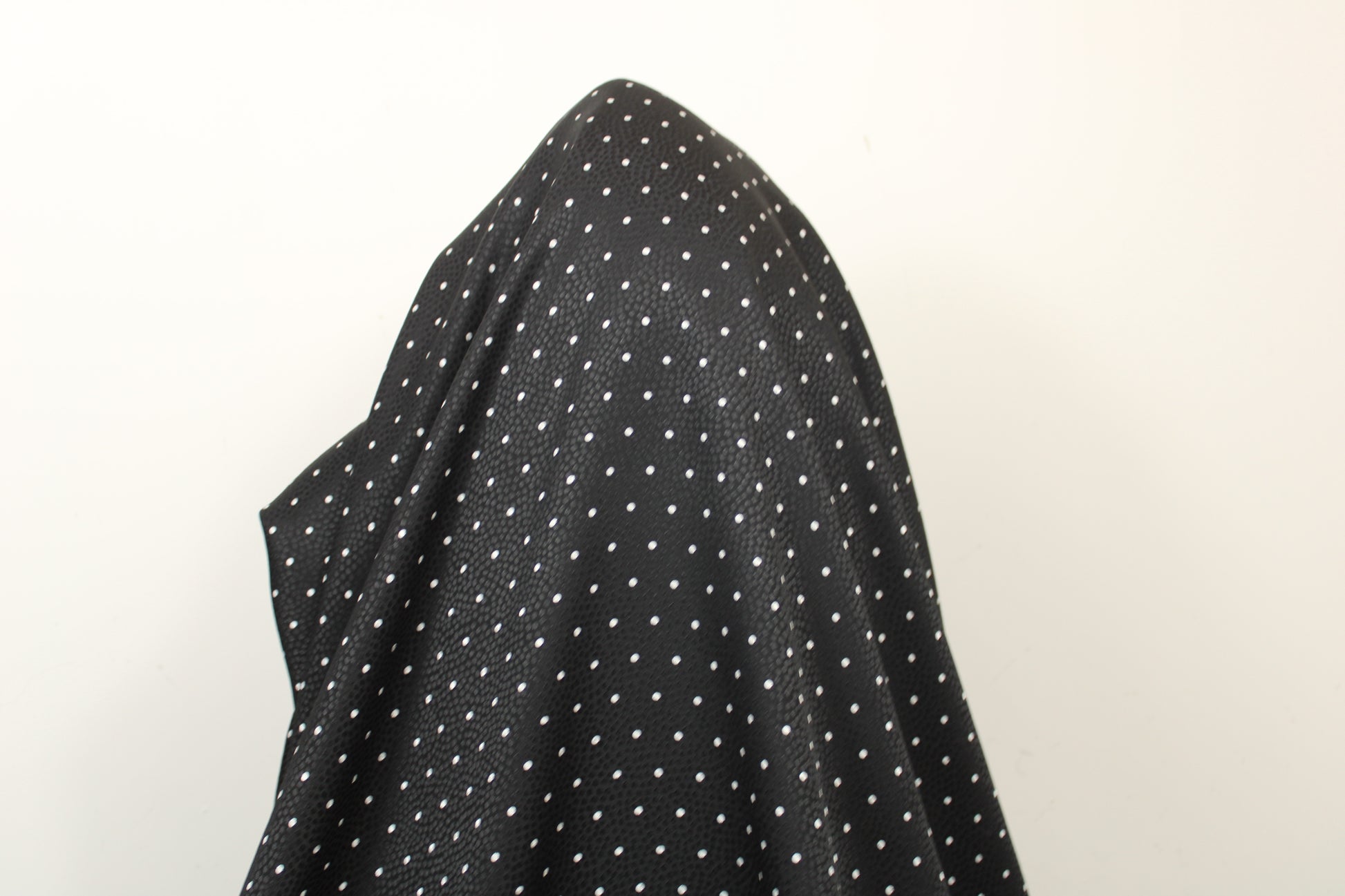 Tissu crêpe de soie - imprimé à pois - noir et blanc - photo 3/5 | So Tissus