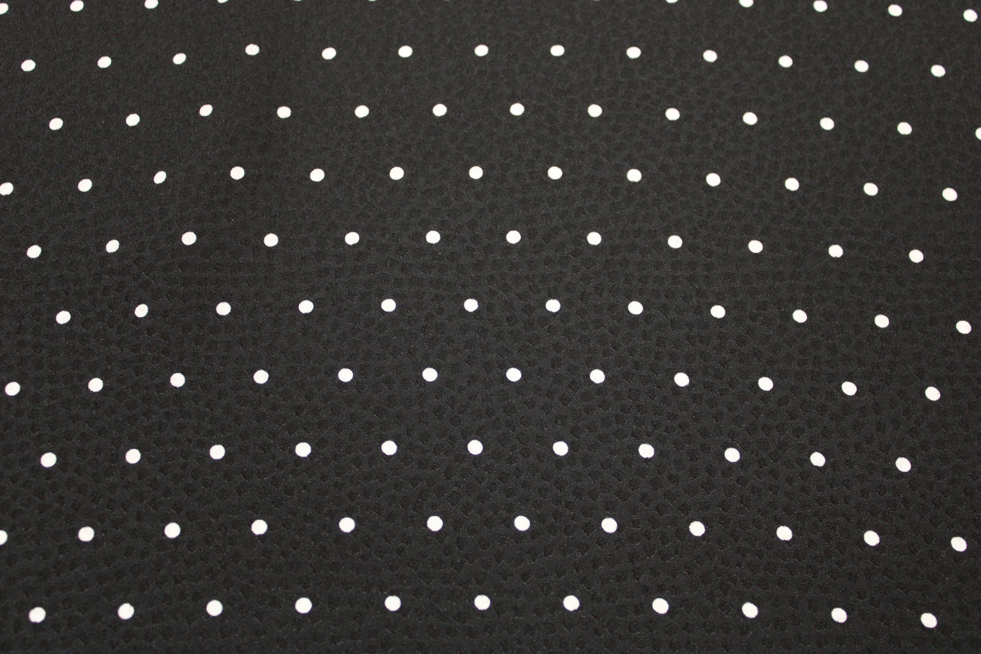 Tissu crêpe de soie - imprimé à pois - noir et blanc - photo 4/5 | So Tissus