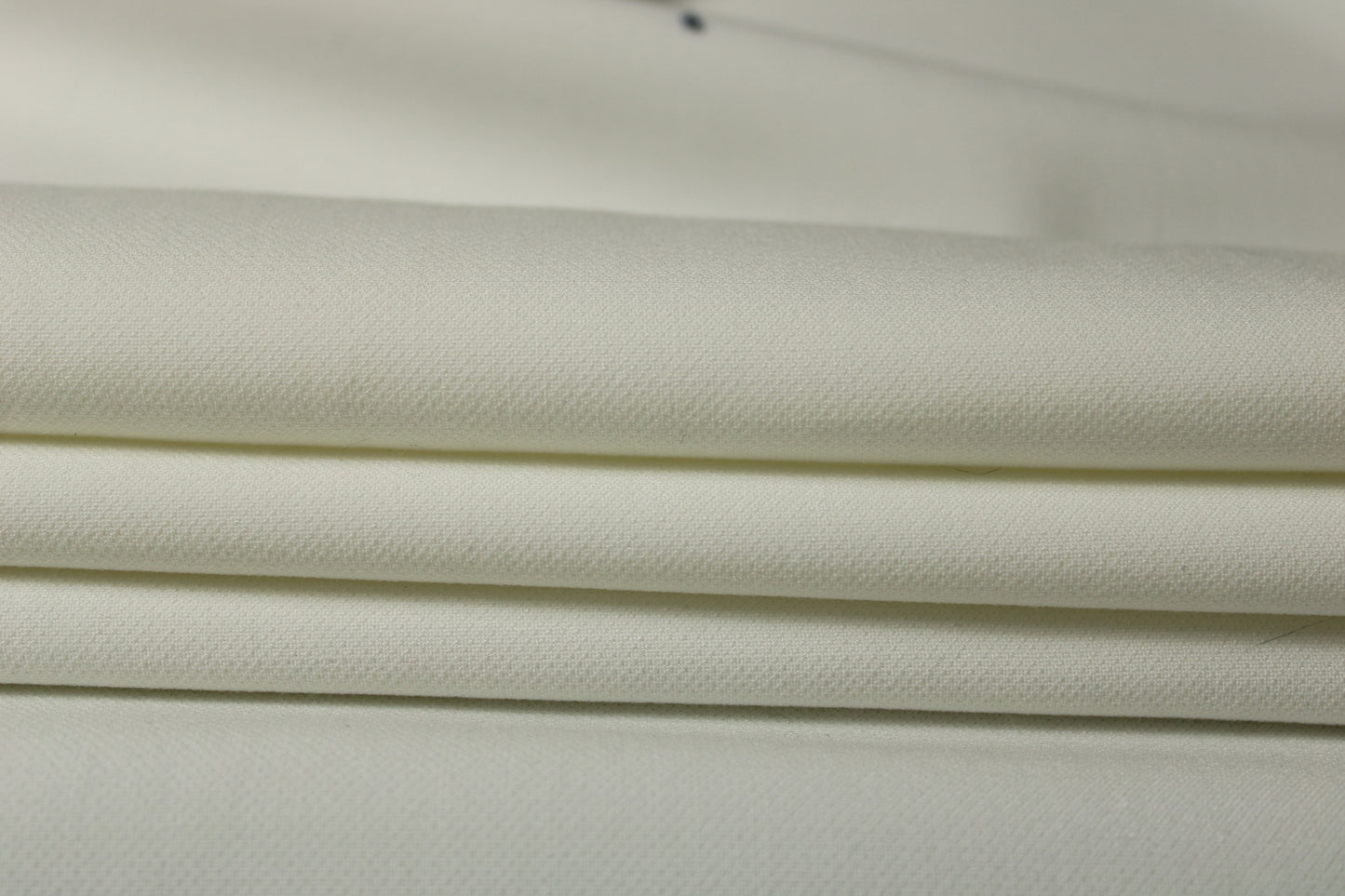 Tissu double crêpe stretch - blanc - photo 2/3 | So Tissus