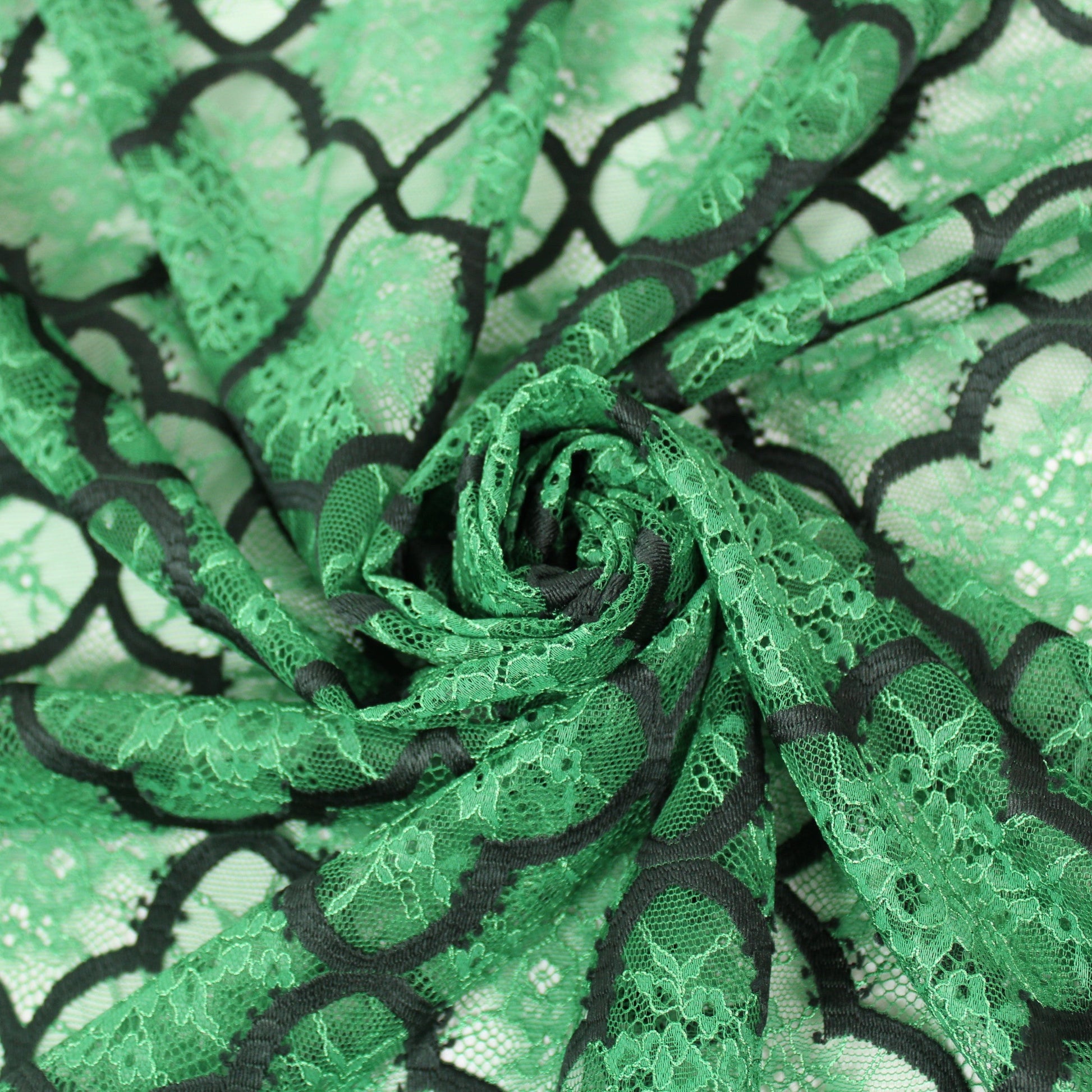 coupon de 3 mètres de dentelle - vert prairie - photo 1/5 | So Tissus