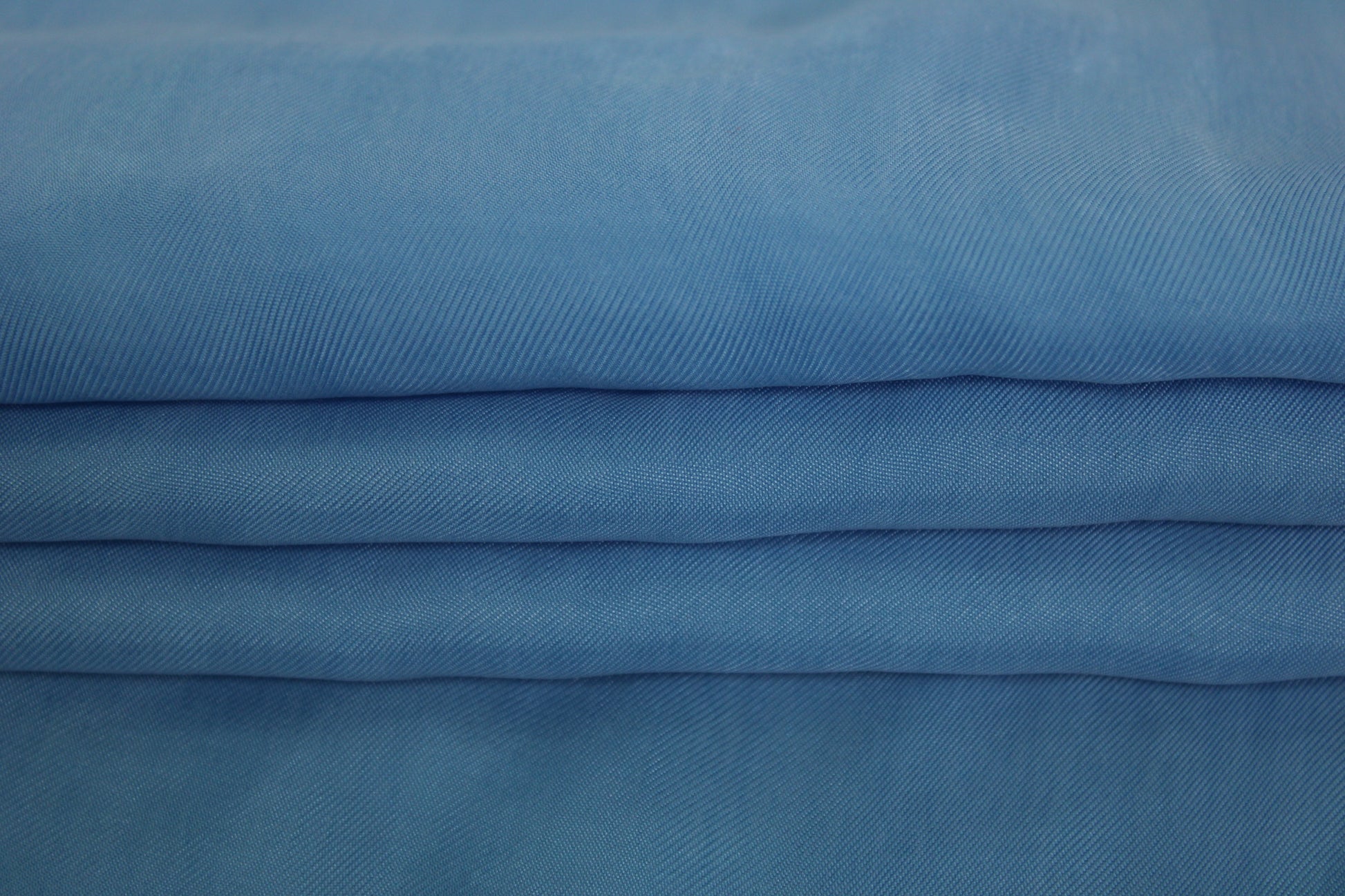 Tissu twill viscose - bleu ciel - photo 2/3 | So Tissus