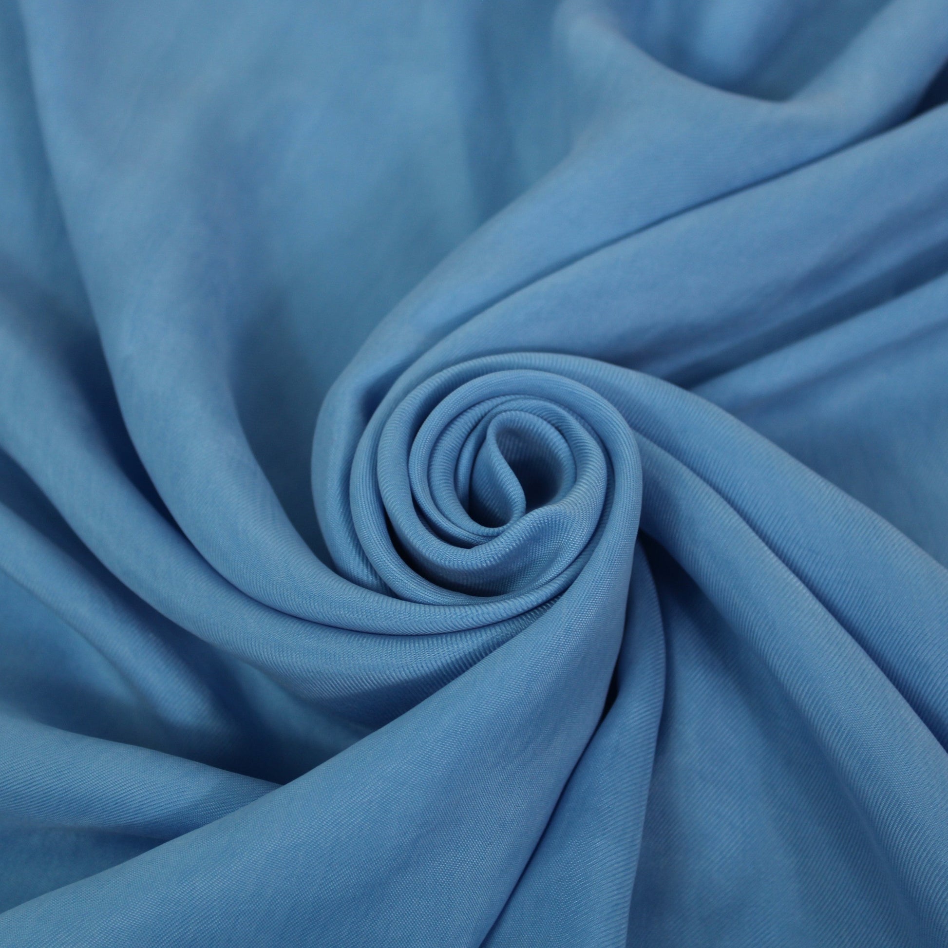 Tissu twill viscose - bleu ciel - photo 1/3 | So Tissus