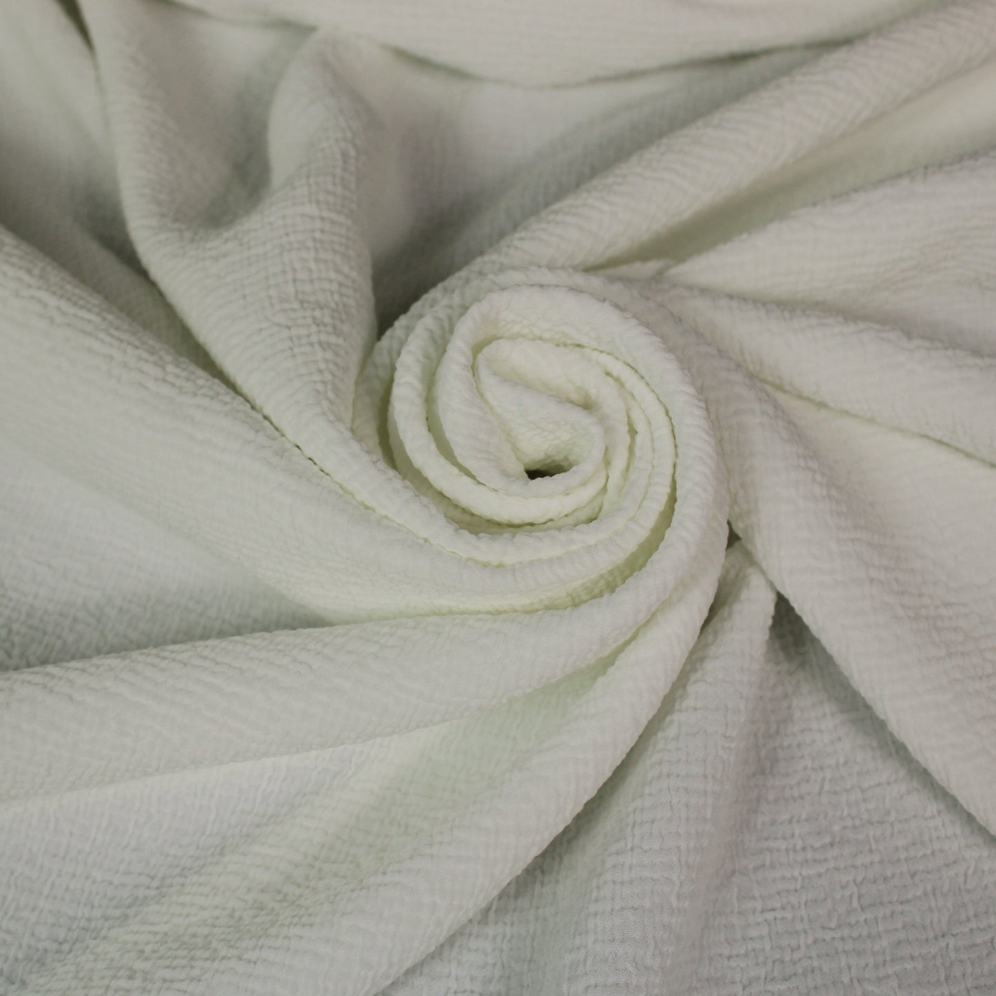 Tissu crêpe stretch gaufré - blanc - photo 1/3 | So Tissus