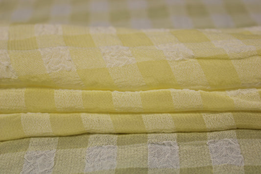 Tissu crêpe stretch gaufré - imprimé vichy - jaune pâle et blanc - photo 2/4 | So Tissus
