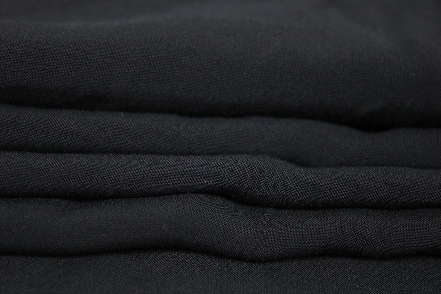 Tissu voile de viscose - noir - photo 2/3 | So Tissus