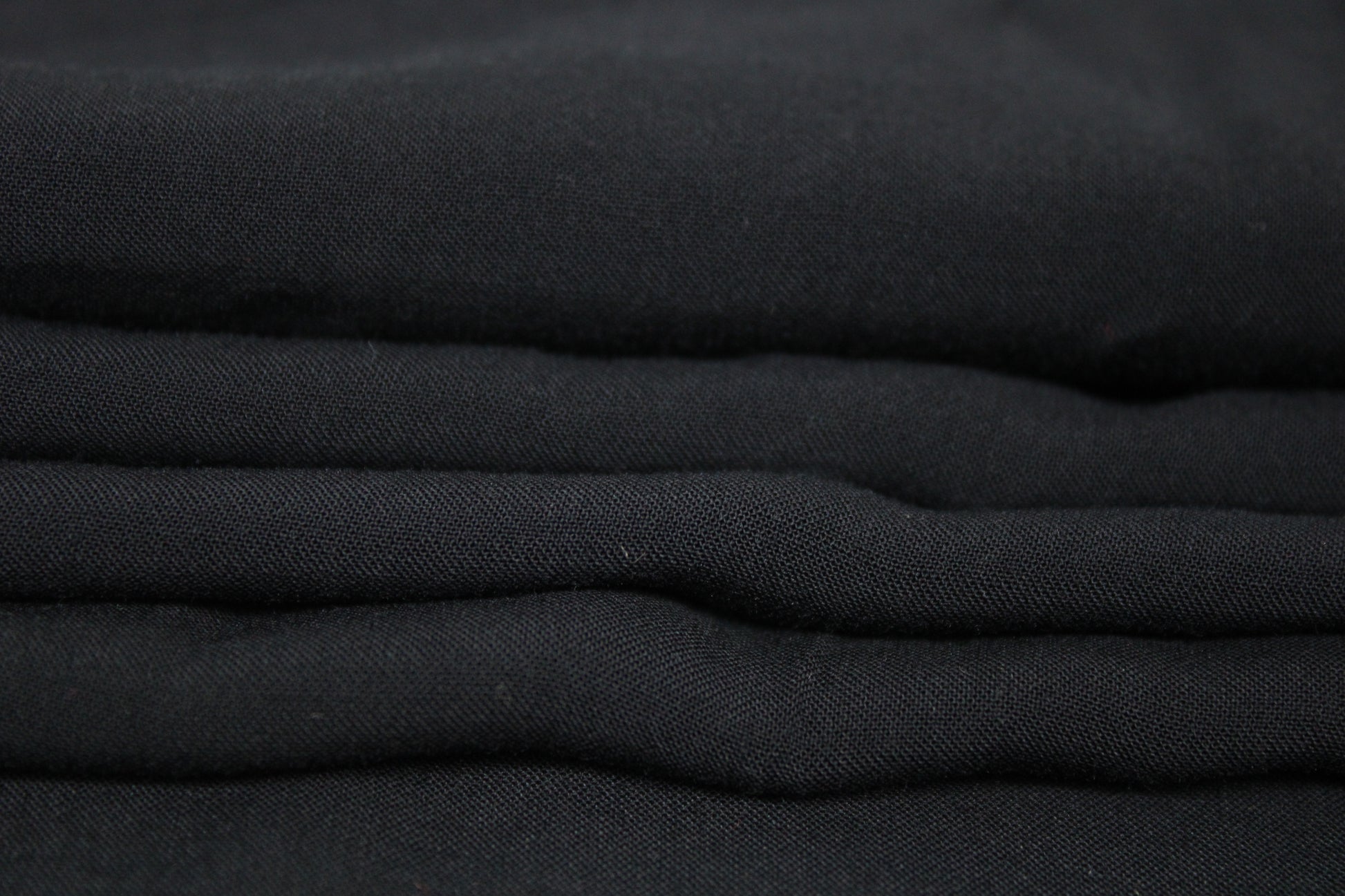 Tissu voile de viscose - noir - photo 2/3 | So Tissus